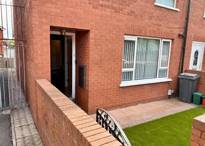 3 Bedroom House Near City Centre