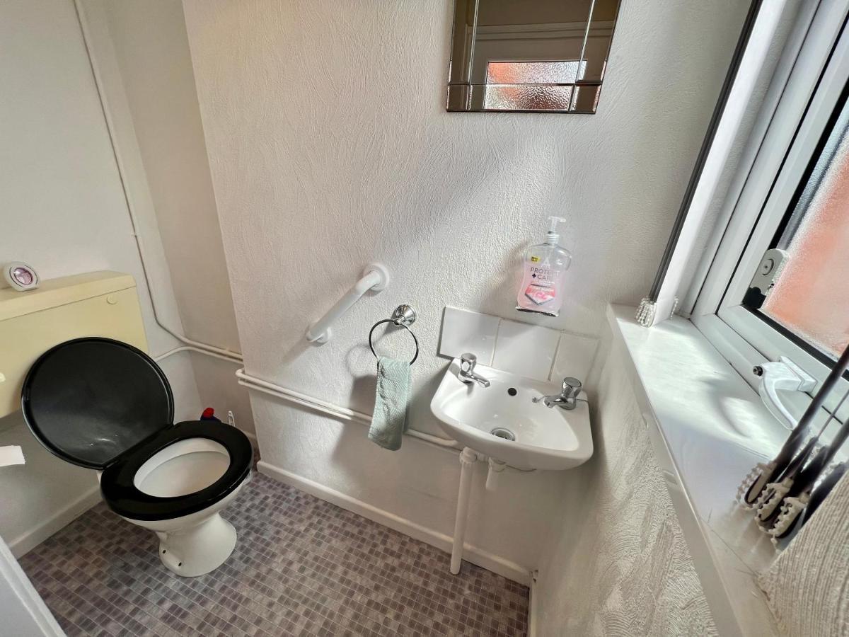 3 Bedroom House Near Centre Дом отдыха Белфаст