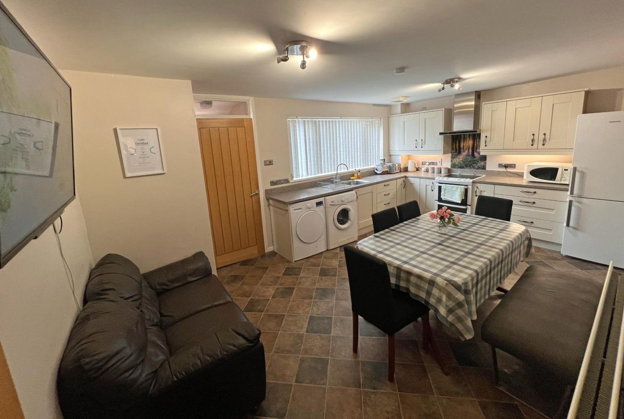 Дом отдыха 3 Bedroom House Near Centre Белфаст